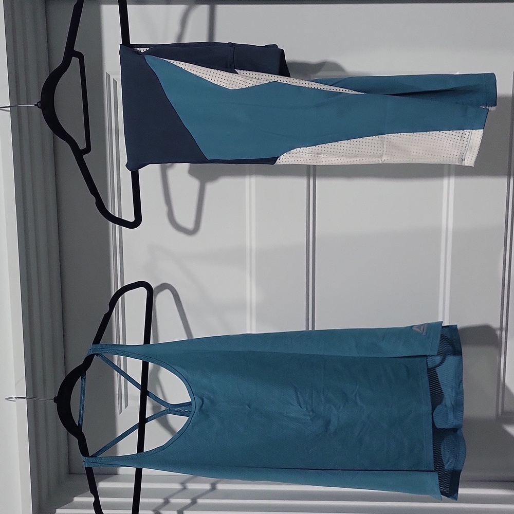 Reebok workout set panta and tank top